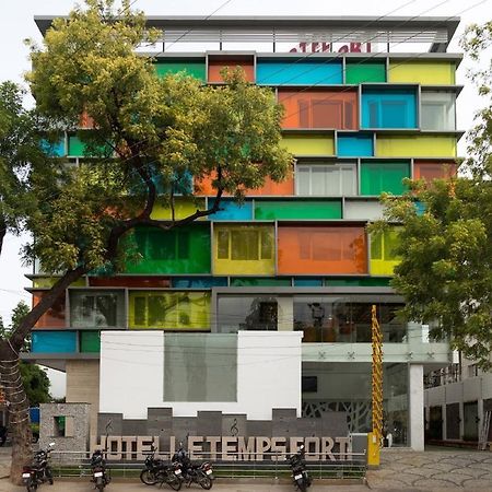 Hotel Oxina Lygon Tiruchirappalli エクステリア 写真