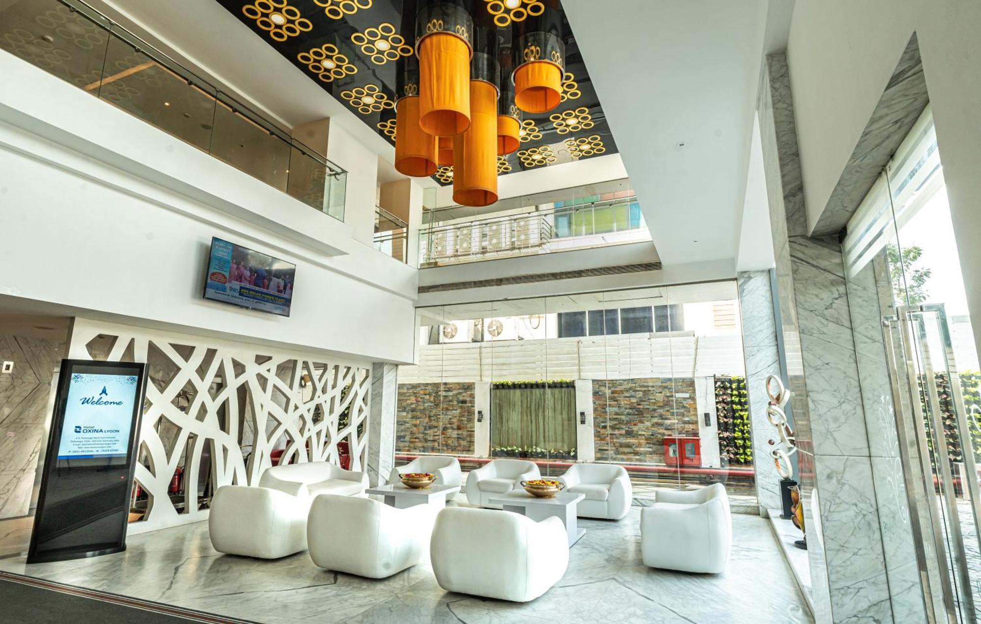 Hotel Oxina Lygon Tiruchirappalli エクステリア 写真