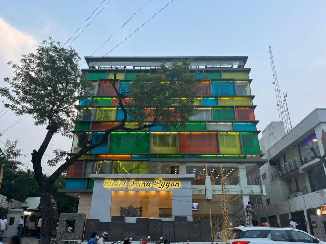 Hotel Oxina Lygon Tiruchirappalli エクステリア 写真