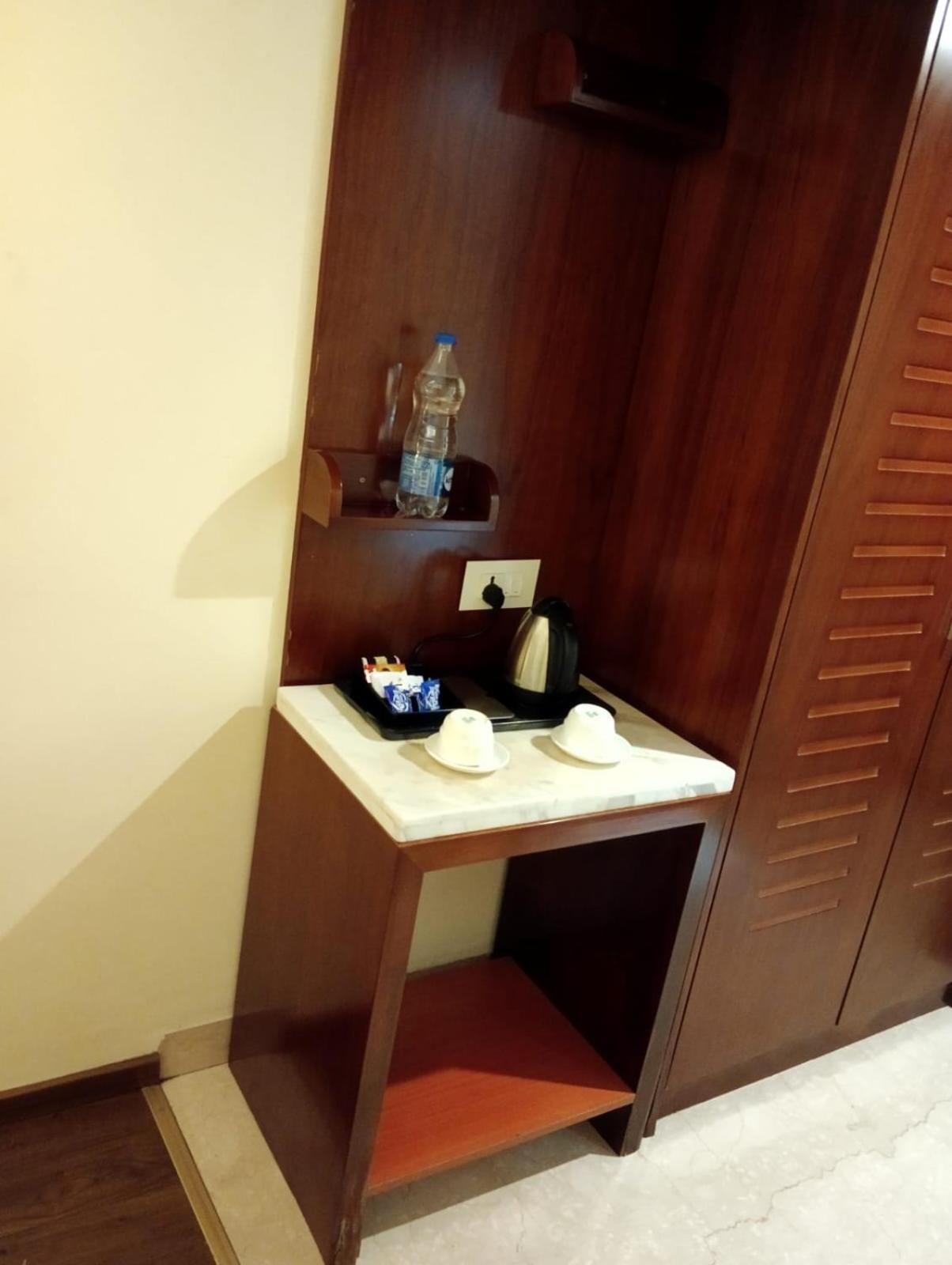 Hotel Oxina Lygon Tiruchirappalli エクステリア 写真