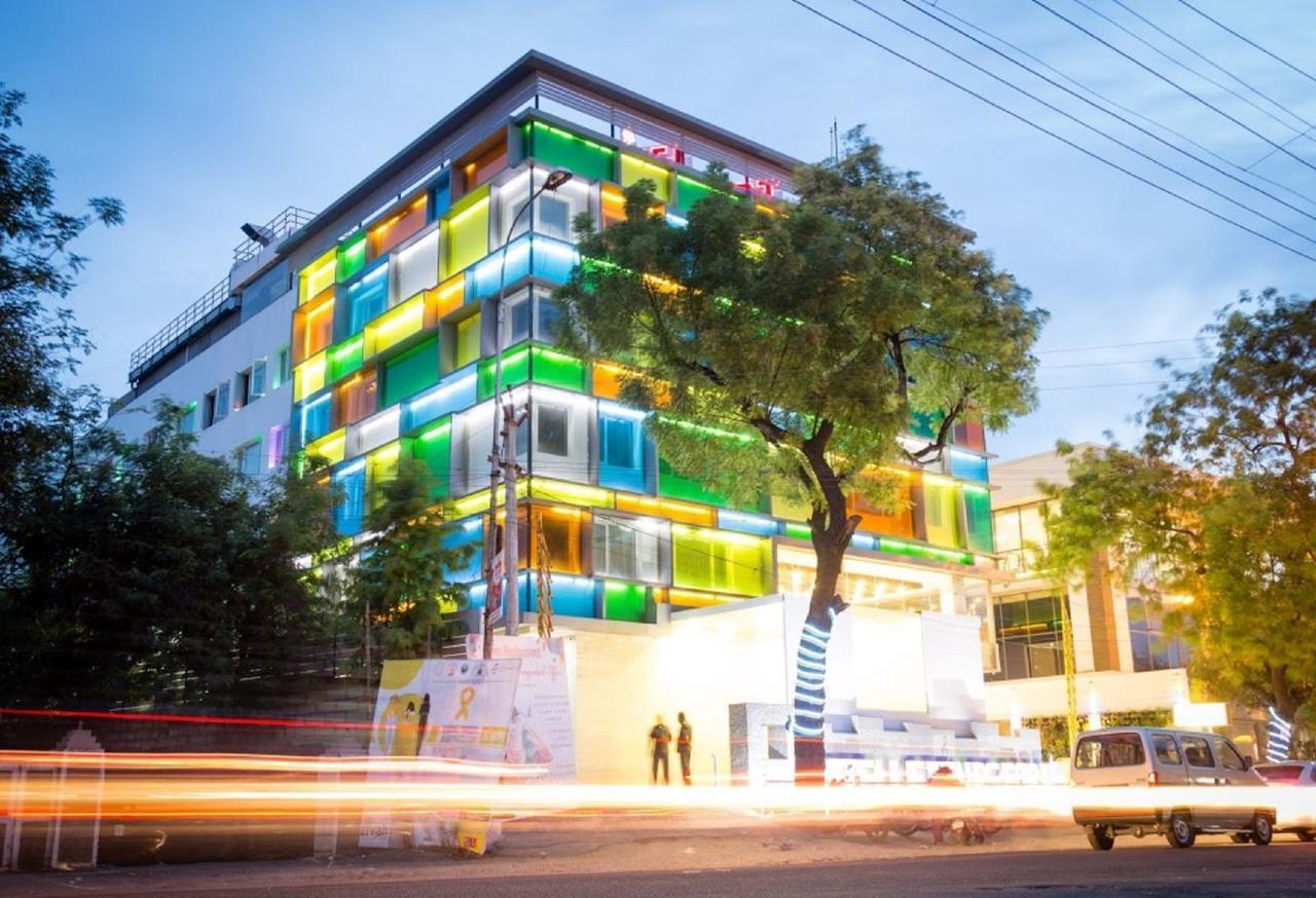 Hotel Oxina Lygon Tiruchirappalli エクステリア 写真