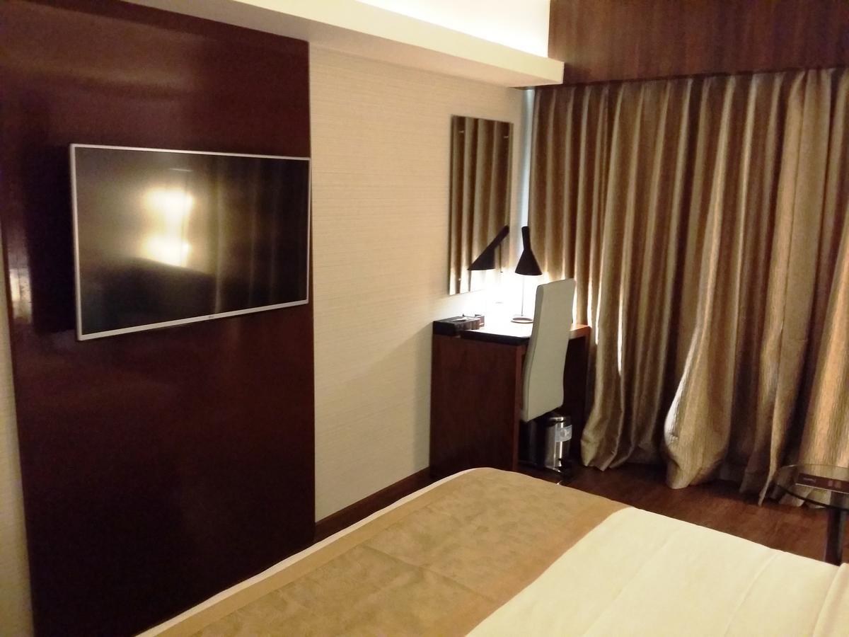 Hotel Oxina Lygon Tiruchirappalli エクステリア 写真