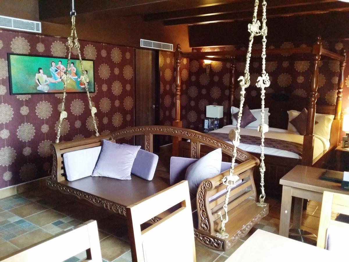 Hotel Oxina Lygon Tiruchirappalli エクステリア 写真
