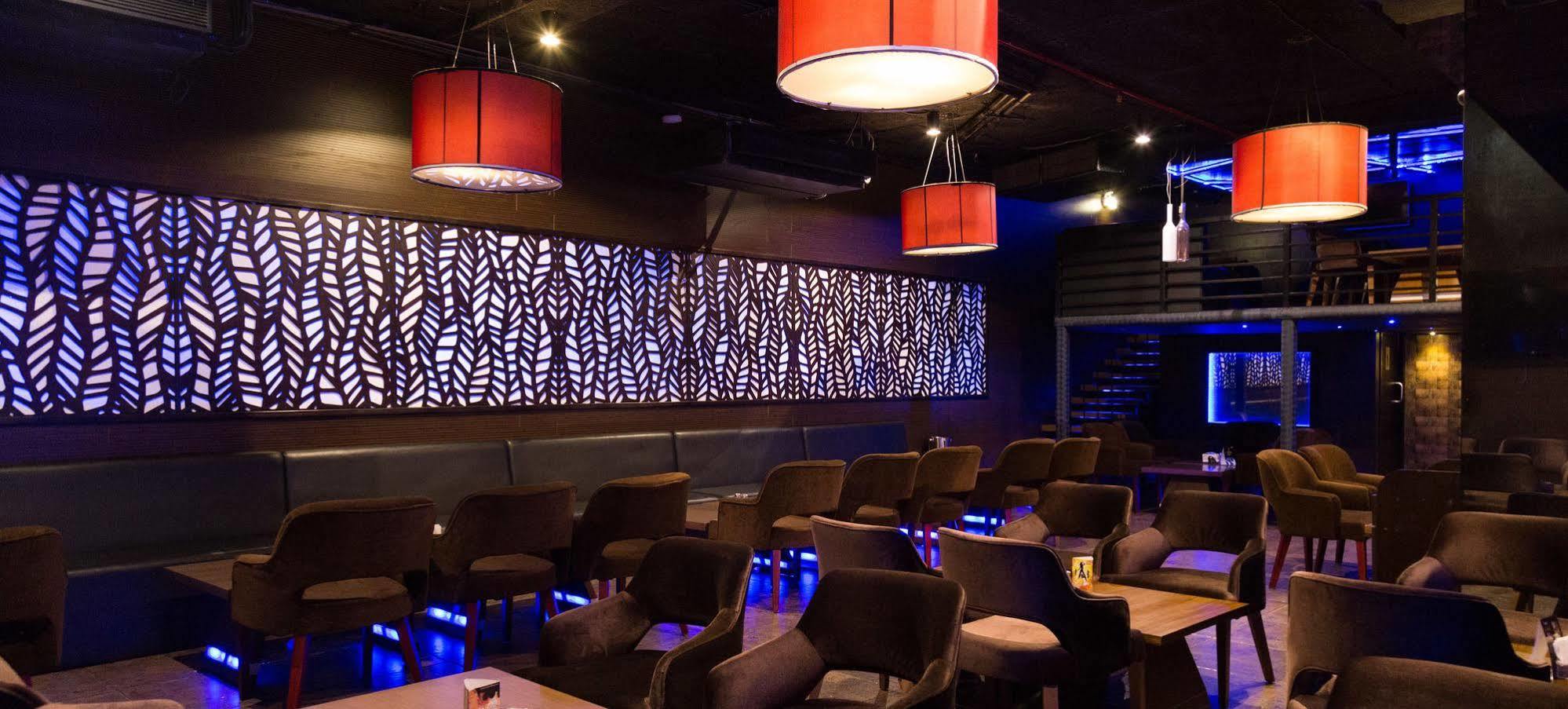 Hotel Oxina Lygon Tiruchirappalli エクステリア 写真