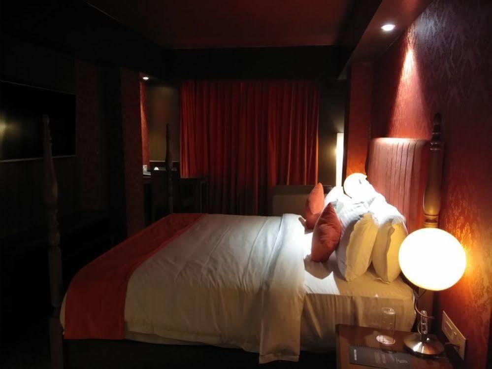 Hotel Oxina Lygon Tiruchirappalli エクステリア 写真